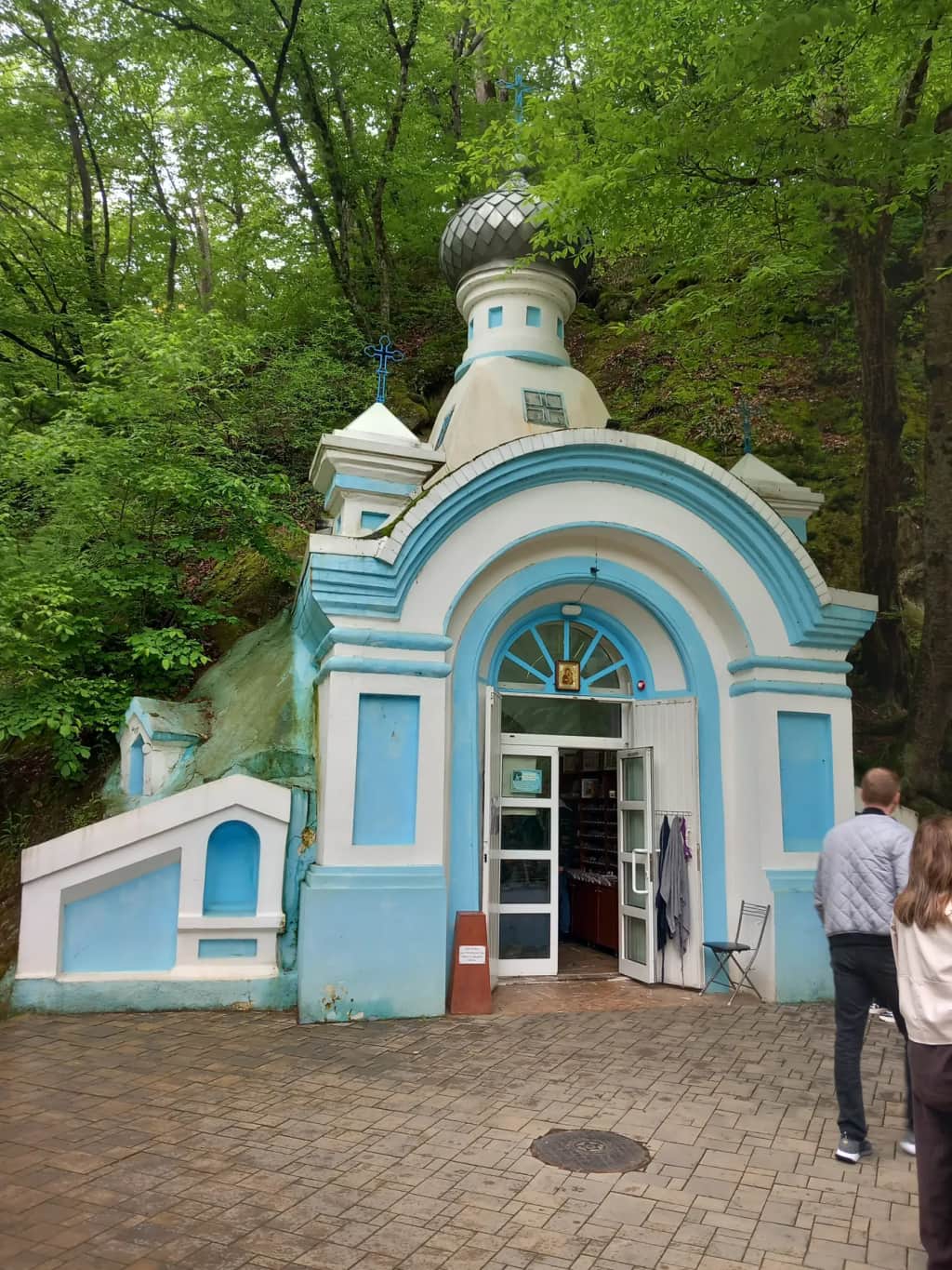 Иверская часовня в Горячем Ключе, вид снизу